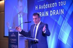 Βρούτσης